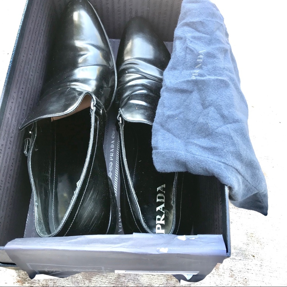 Men’s Prada black shoes